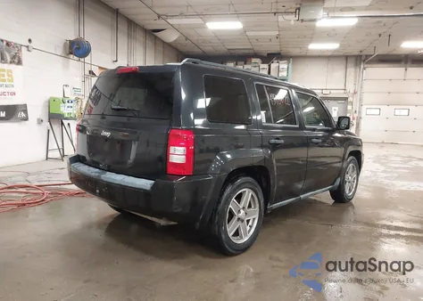 2008 Jeep Patriot Sport из США, поврежденный, VIN 1J8FT28WX8D534562